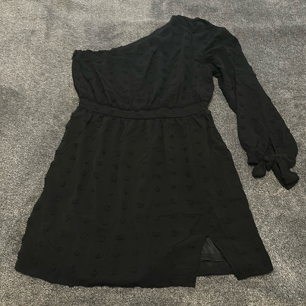 Pink Lilly boutique, black off the shoulder, one sleeve black dress